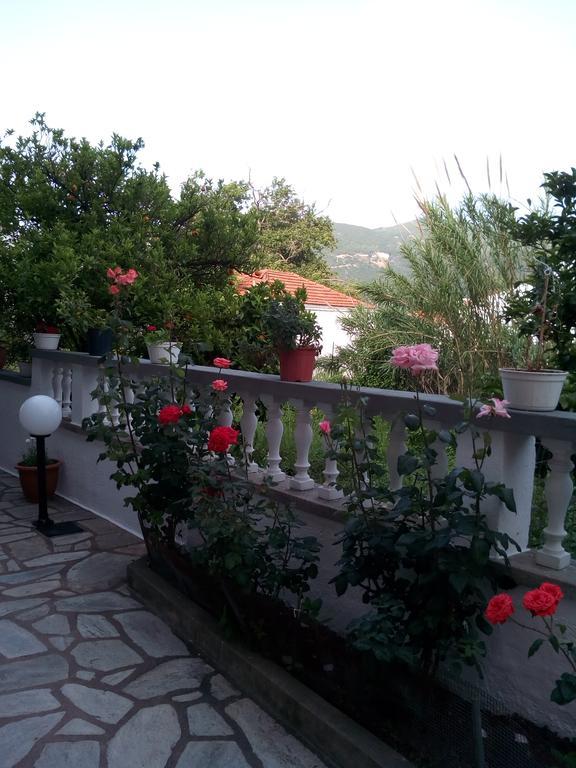 Sofia's Garden Studios Skopelos Exterior foto